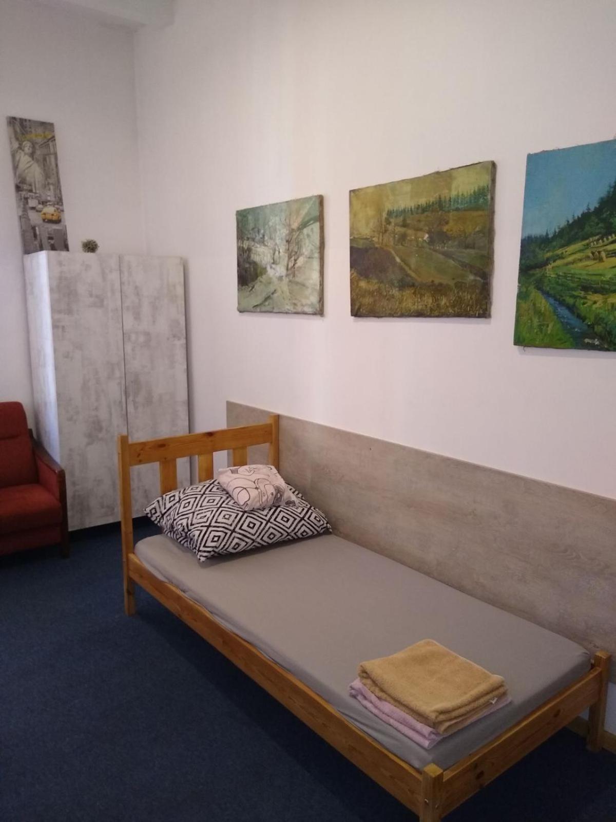 Hostel Kwadrans 格利维采 外观 照片