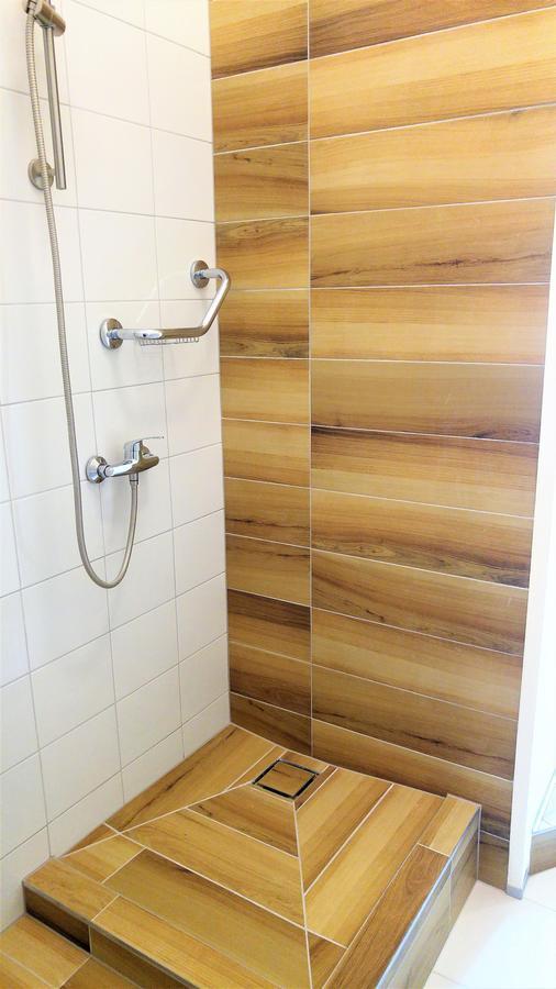 Hostel Kwadrans 格利维采 外观 照片